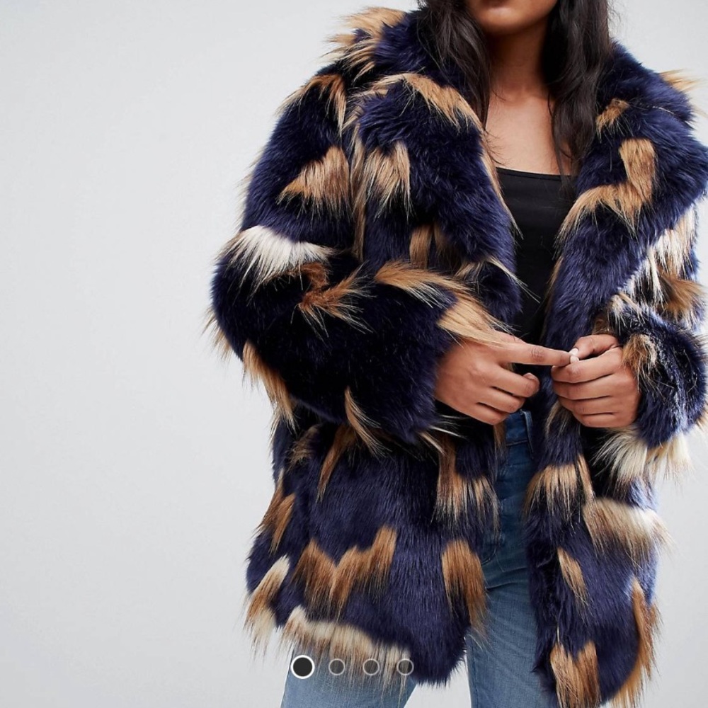 ASOS FAUX FUR COAT - Picture 3 of 5